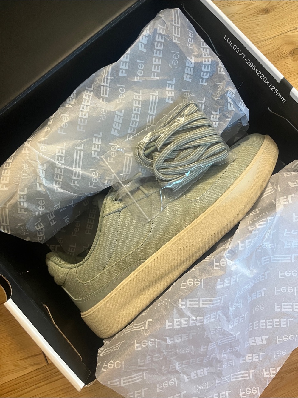 NWT Luluemons women’s sage green sneaker size 10